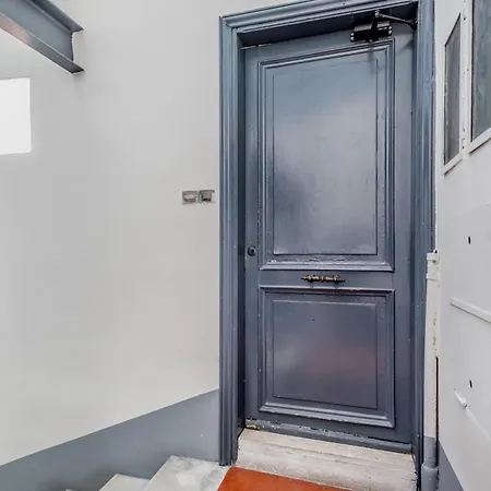 Attico nel cuore di Roma con box privato per auto-3